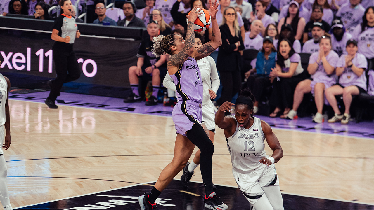 Gabby Williams Scores 25 Points vs. Las Vegas Aces - 10/4/26